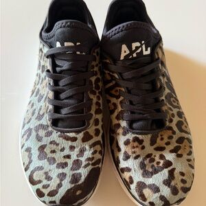 APL Techloom Phantom